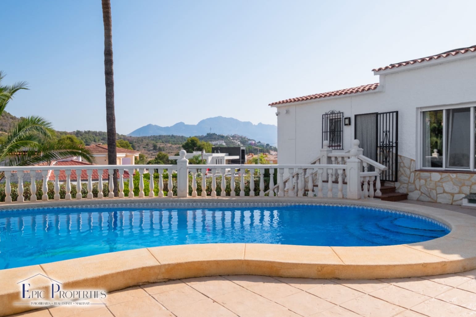 3 bedroom Villa for sale in Alfaz del Pi / L'Alfas del Pi with pool garage - € 599,000 (Ref: 9076865)