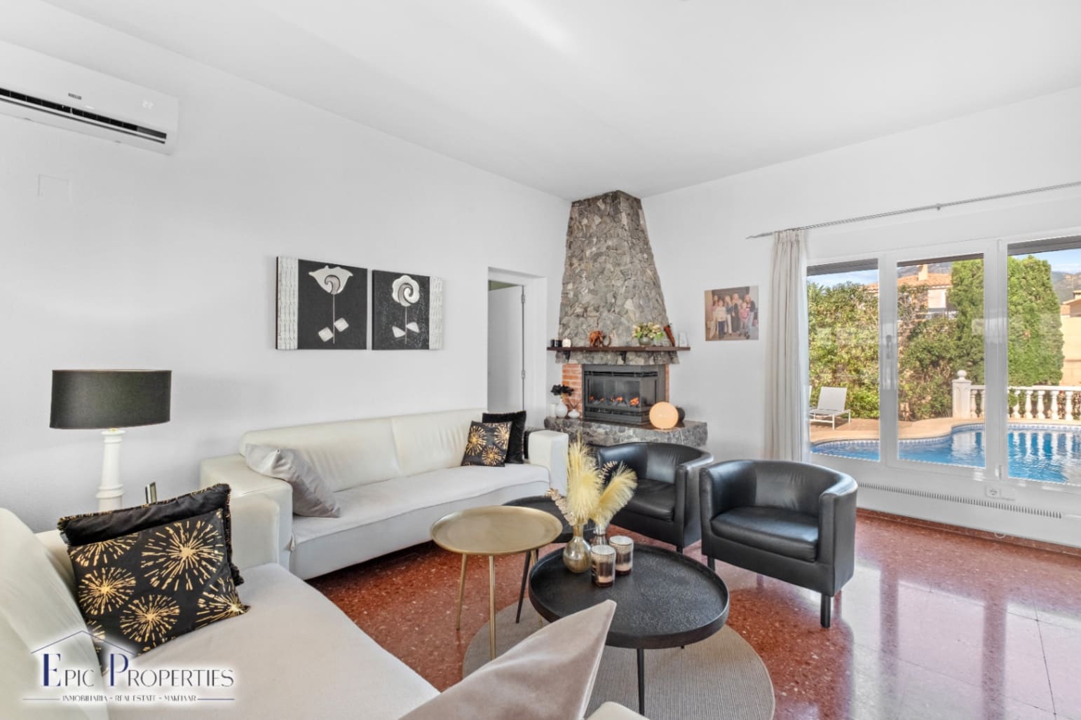 3 bedroom Villa for sale in Alfaz del Pi / L'Alfas del Pi with pool garage - € 599,000 (Ref: 9076865)