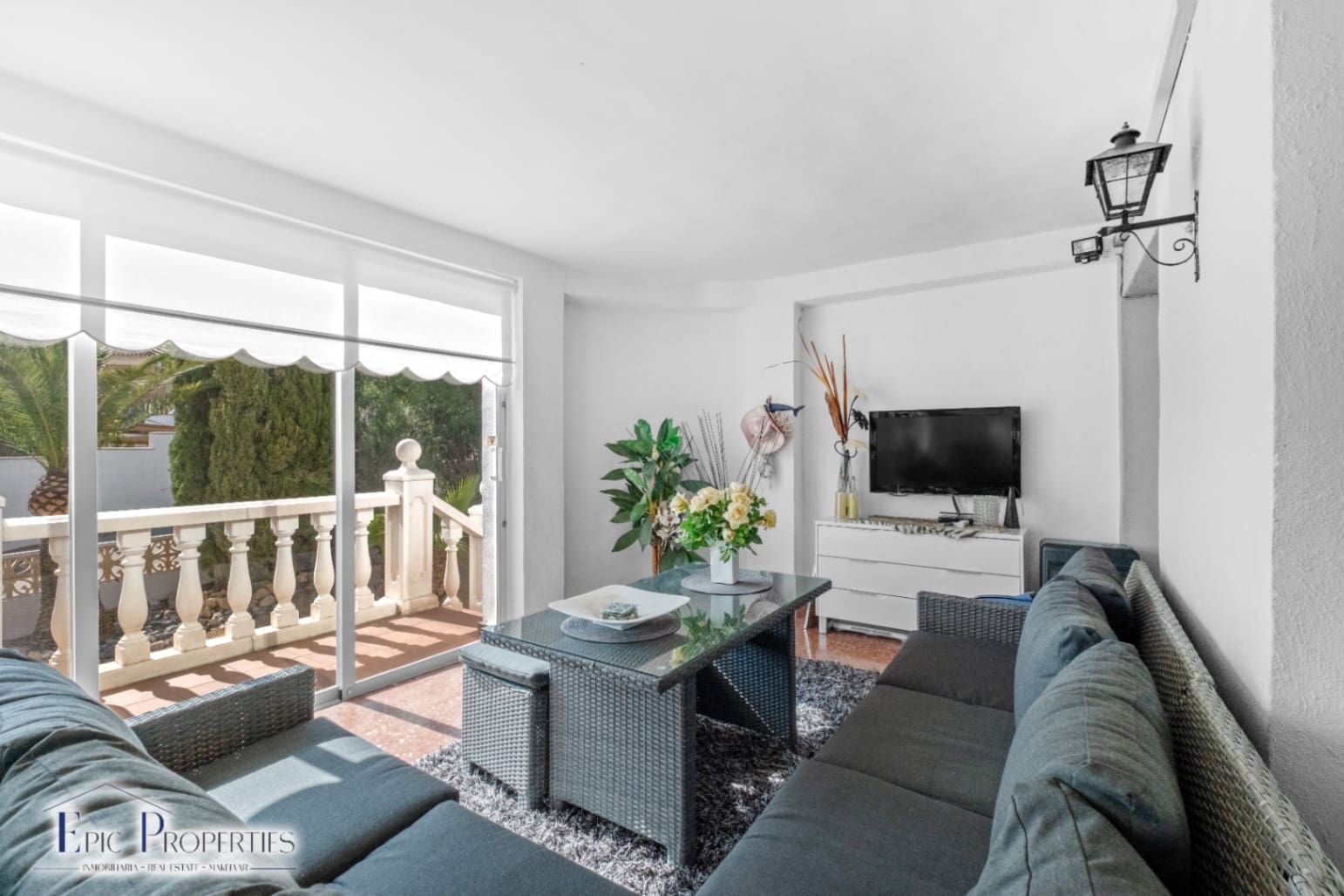 3 bedroom Villa for sale in Alfaz del Pi / L'Alfas del Pi with pool garage - € 599,000 (Ref: 9076865)