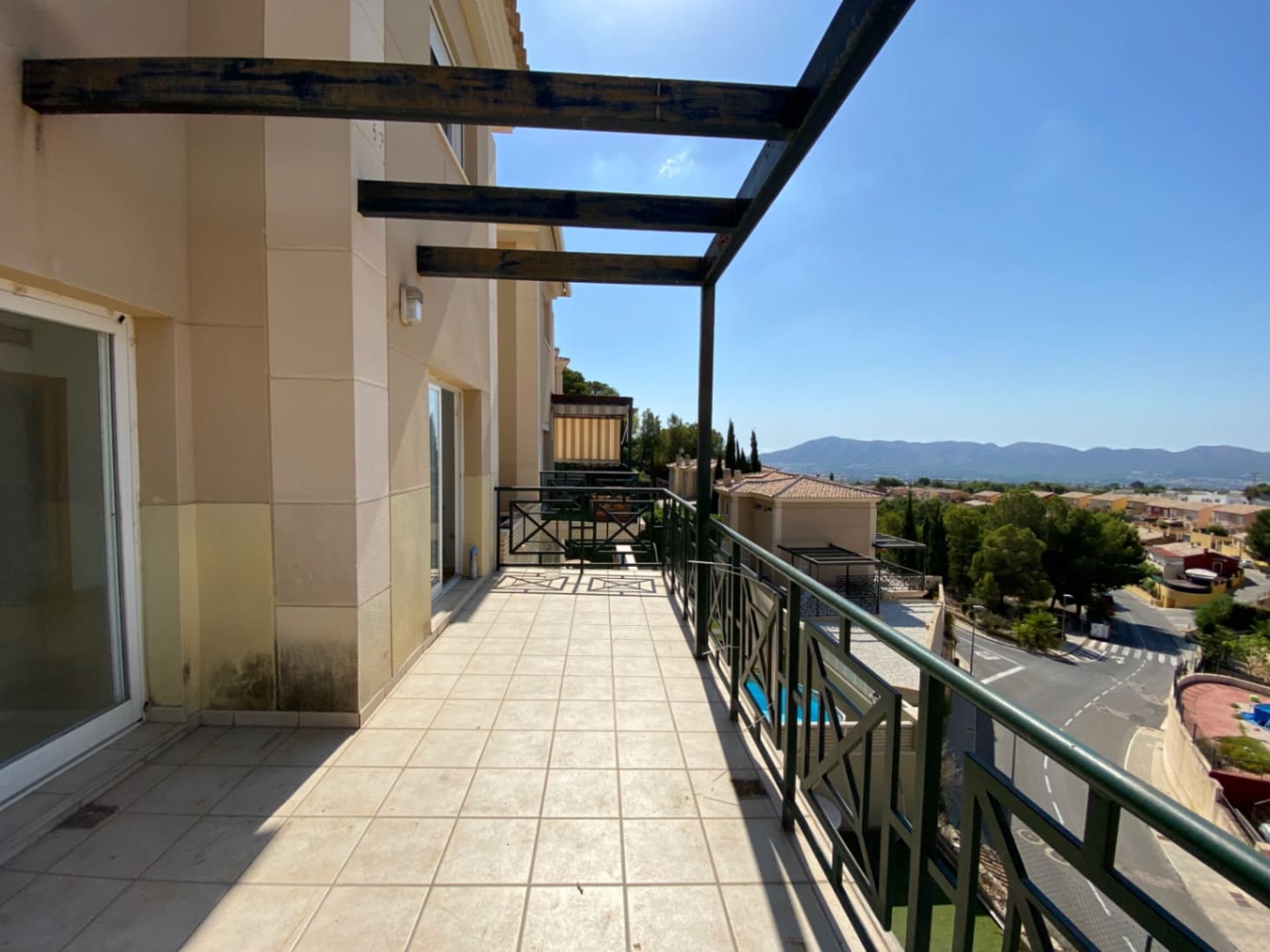 4 bedroom Villa for sale in La Nucia with garage - € 330,000 (Ref: 9133719)
