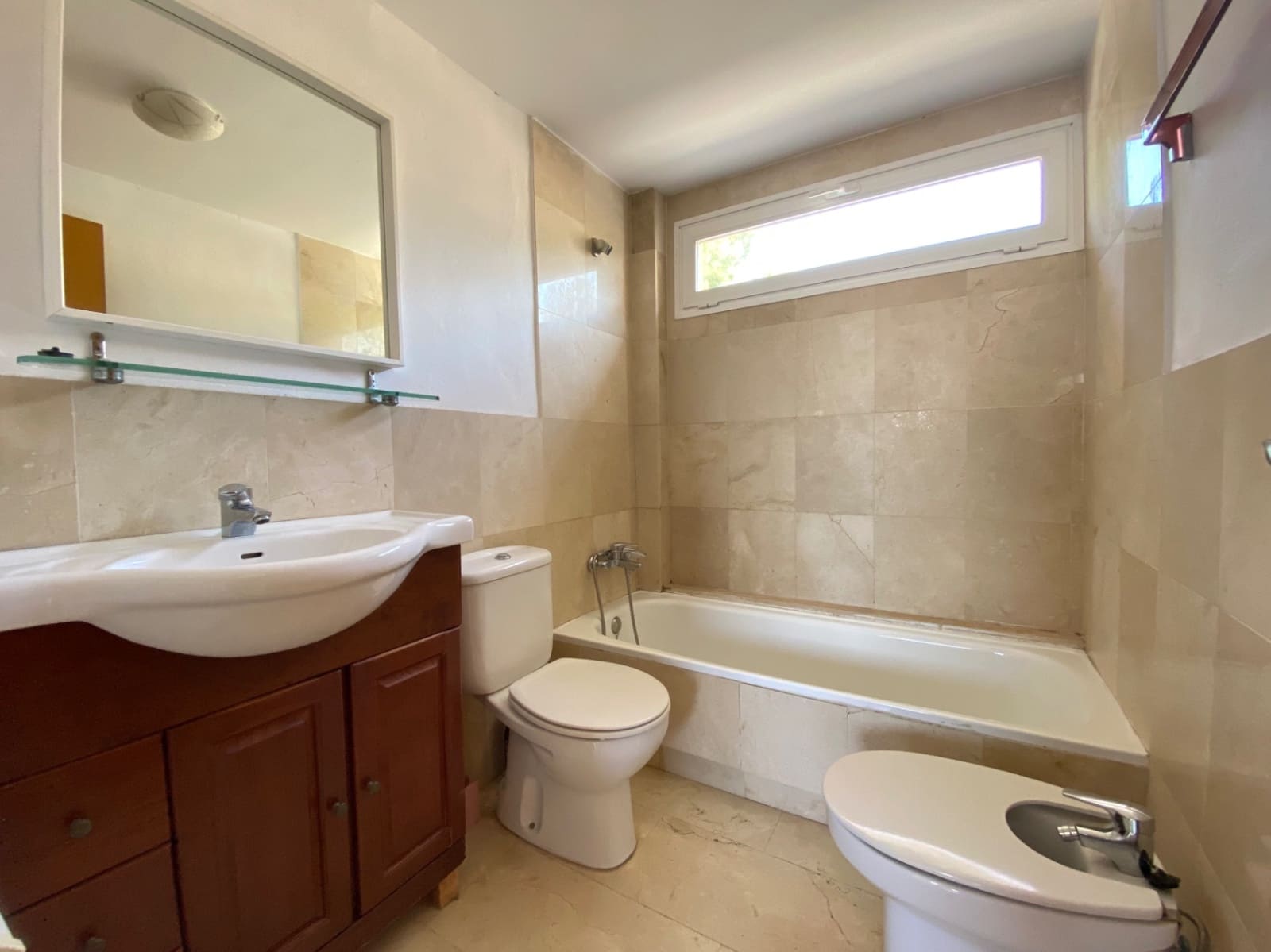 4 bedroom Villa for sale in La Nucia with garage - € 330,000 (Ref: 9133719)