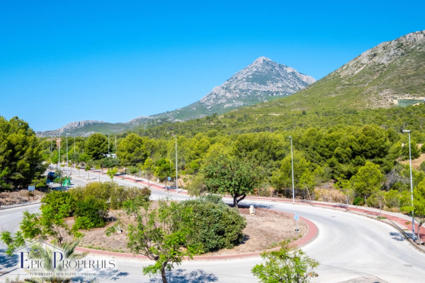 3 chambre Maison de Ville à vendre à Polop avec piscine garage - 379 000 € (Ref: 9144452)