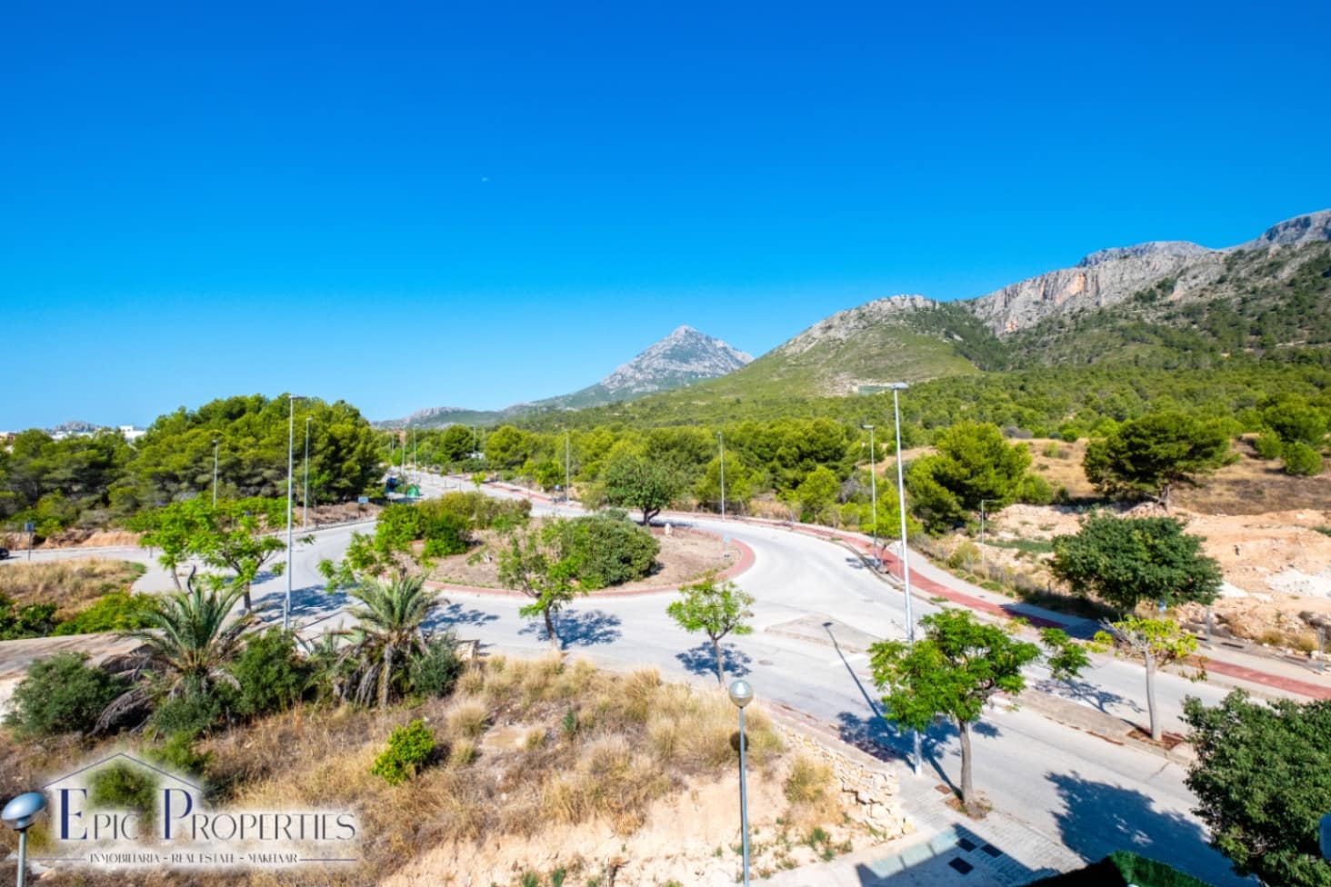 3 chambre Maison de Ville à vendre à Polop avec piscine garage - 379 000 € (Ref: 9144452)