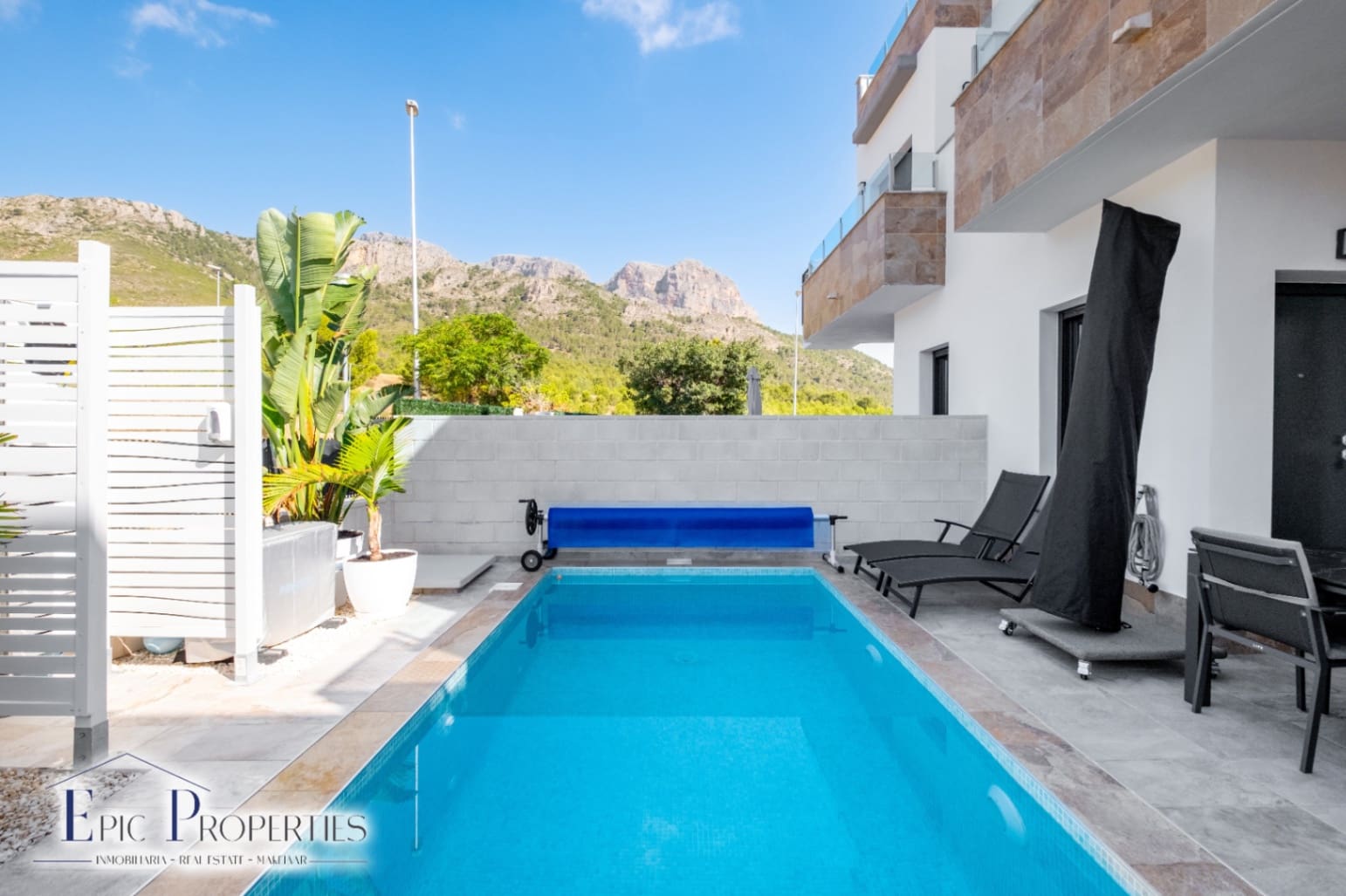 3 chambre Maison de Ville à vendre à Polop avec piscine garage - 379 000 € (Ref: 9144452)