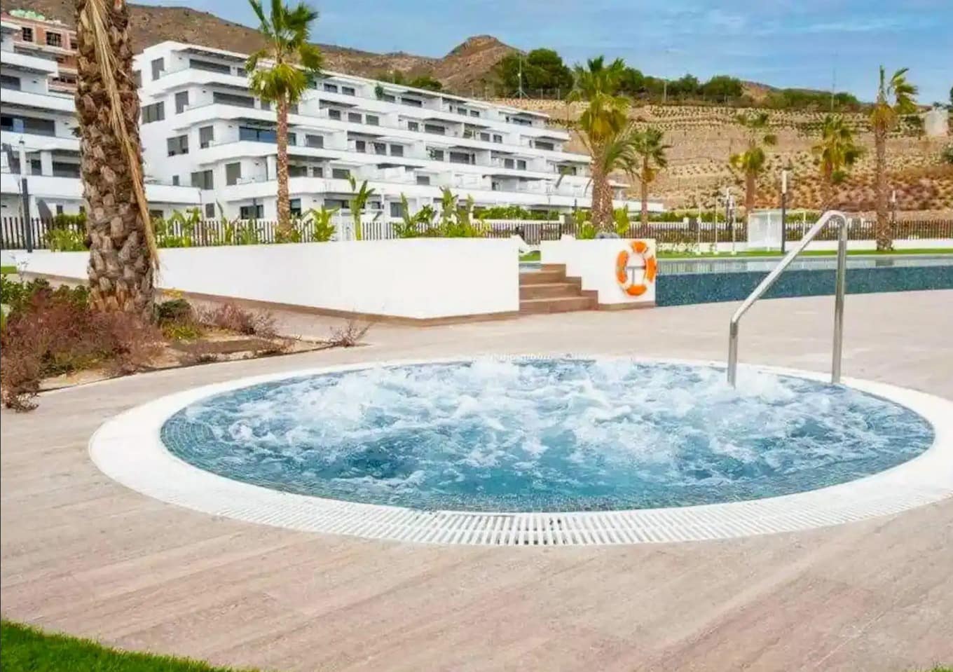 Apartamento de 2 habitaciones en Finestrat en venta con piscina garaje - 419.000 € (Ref: 9160599)