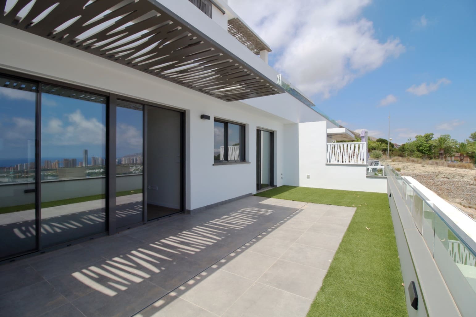 Apartamento de 2 habitaciones en Finestrat en venta con piscina garaje - 419.000 € (Ref: 9160599)