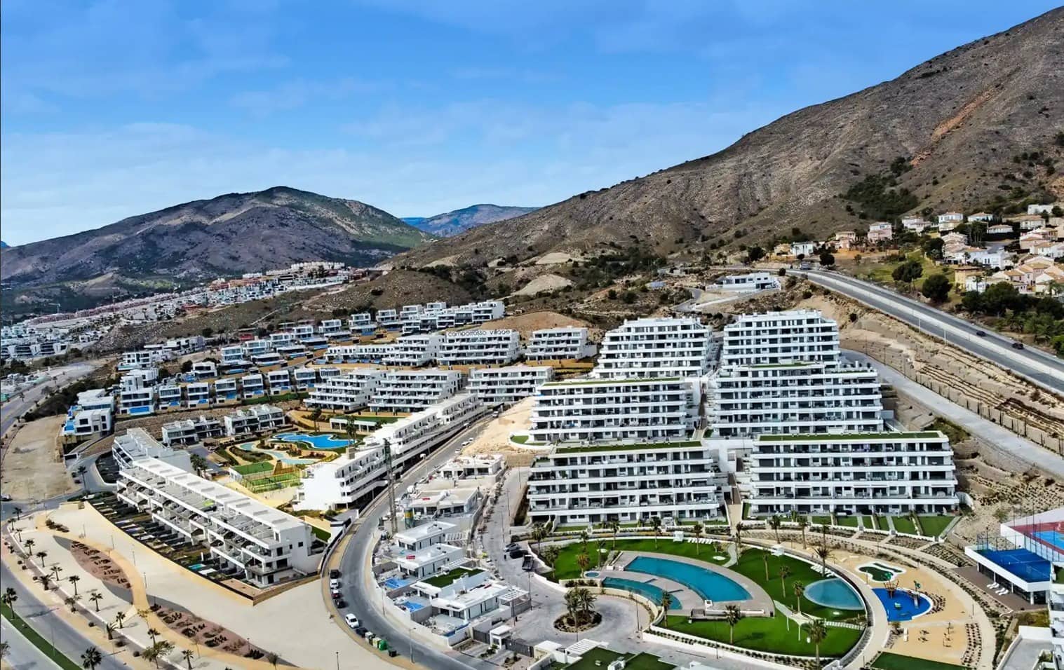 Apartamento de 2 habitaciones en Finestrat en venta con piscina garaje - 419.000 € (Ref: 9160599)