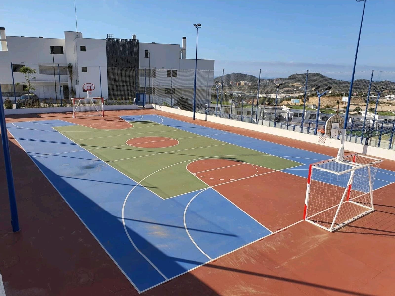 Apartamento de 2 habitaciones en Finestrat en venta con piscina garaje - 419.000 € (Ref: 9160599)