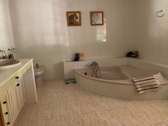 13 bedroom Villa for sale in Albir, Alfaz del Pi / L'Alfàs del Pi with pool garage - € 2,300,000 (Ref: 9161813)