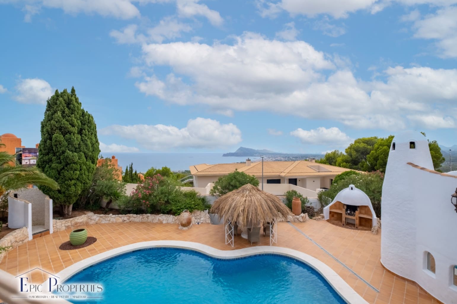 3 soverom Villa til salgs i Altea med svømmebasseng garasje - € 1 600 000 (Ref: 9219212)