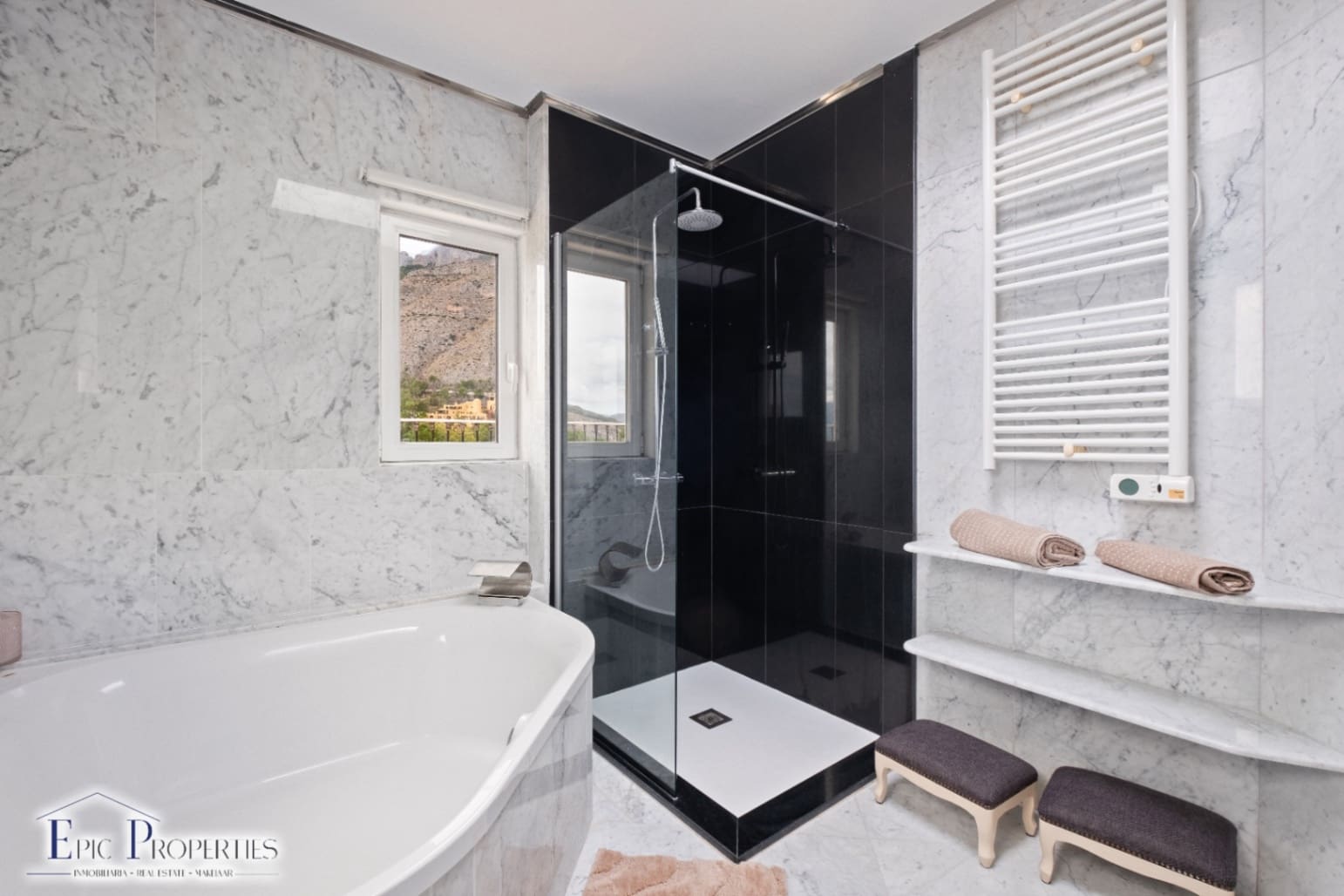 3 soverom Villa til salgs i Altea med svømmebasseng garasje - € 1 600 000 (Ref: 9219212)