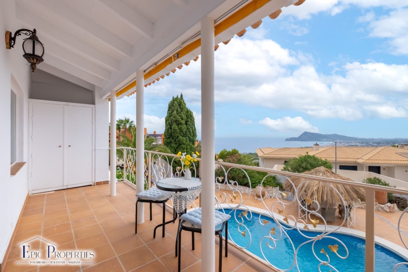 3 soverom Villa til salgs i Altea med svømmebasseng garasje - € 1 600 000 (Ref: 9219212)