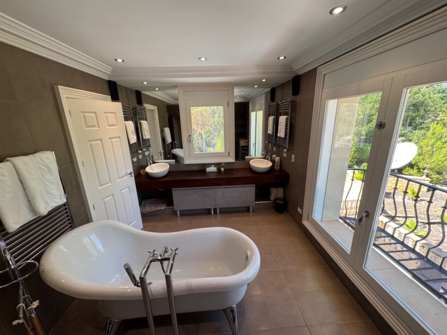 Chalet de 8 habitaciones en Altea en venta con piscina garaje - 2.700.000 € (Ref: 9219213)