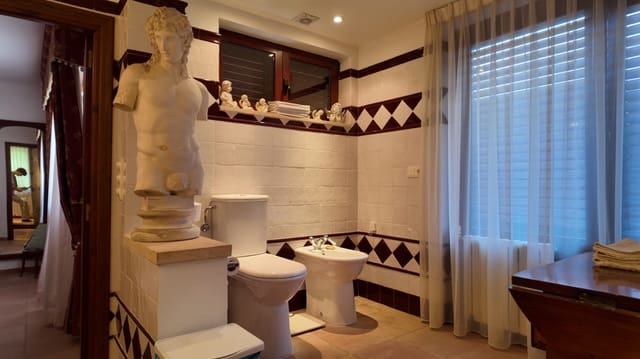 Chalet de 4 habitaciones en Benidorm en venta con piscina garaje - 599.000 € (Ref: 9223683)