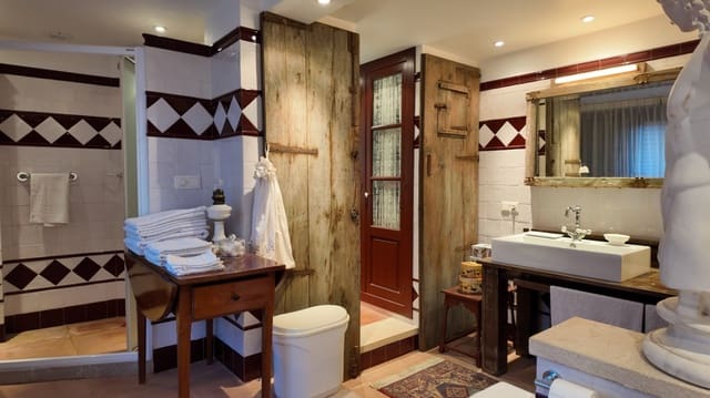 Chalet de 4 habitaciones en Benidorm en venta con piscina garaje - 599.000 € (Ref: 9223683)