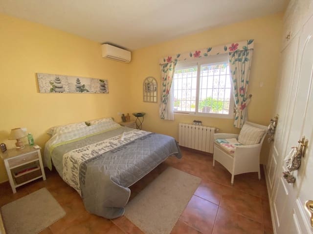 4 sovrum Villa till salu i Alfaz del Pi / L'Alfàs del Pi med pool garage - 775 000 € (Ref: 9234841)