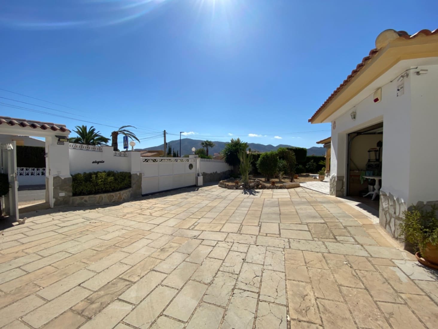 4 sovrum Villa till salu i Alfaz del Pi / L'Alfas del Pi med pool garage - 775 000 € (Ref: 9234841)