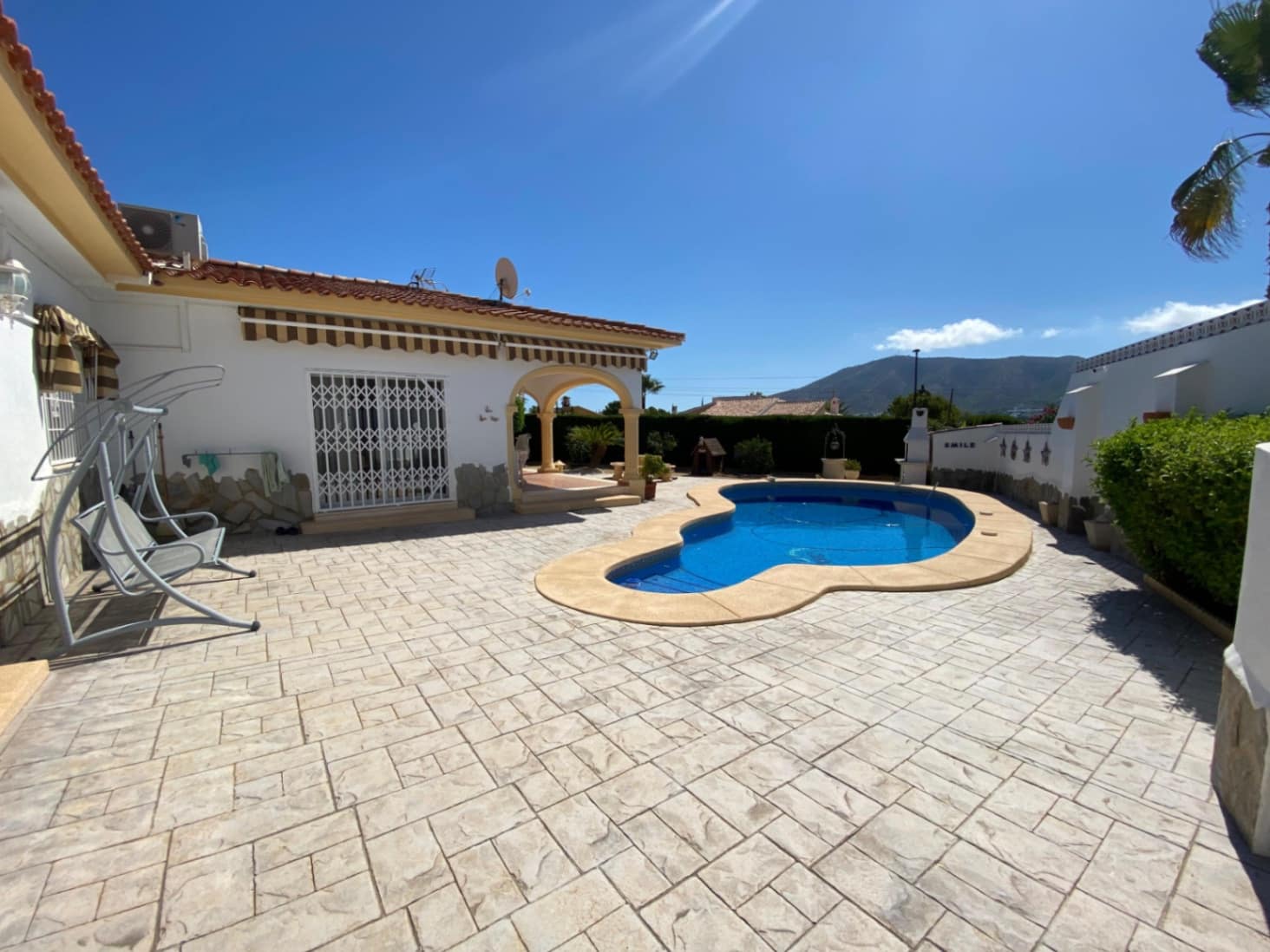 4 sovrum Villa till salu i Alfaz del Pi / L'Alfas del Pi med pool garage - 775 000 € (Ref: 9234841)