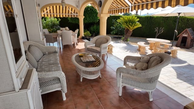 4 quarto Moradia para venda em Alfaz del Pi / L'Alfàs del Pi com piscina garagem - 699 000 € (Ref: 9234841)