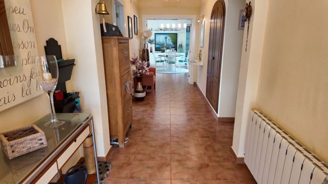 4 quarto Moradia para venda em Alfaz del Pi / L'Alfàs del Pi com piscina garagem - 699 000 € (Ref: 9234841)