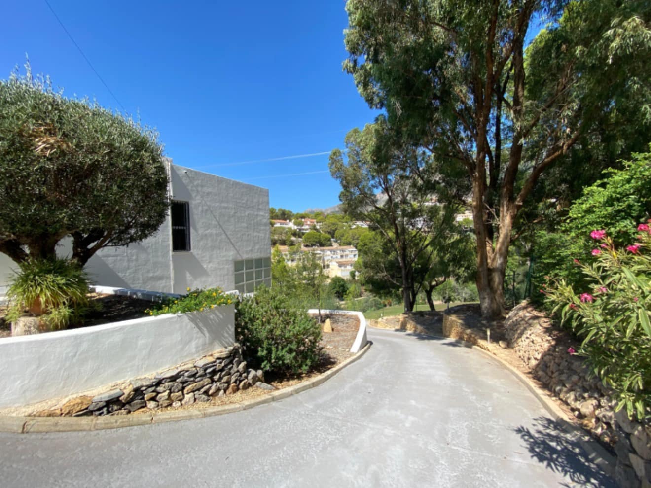 4 Zimmer Villa zu verkaufen in Altea mit Pool Garage - 1.295.000 € (Ref: 9249085)