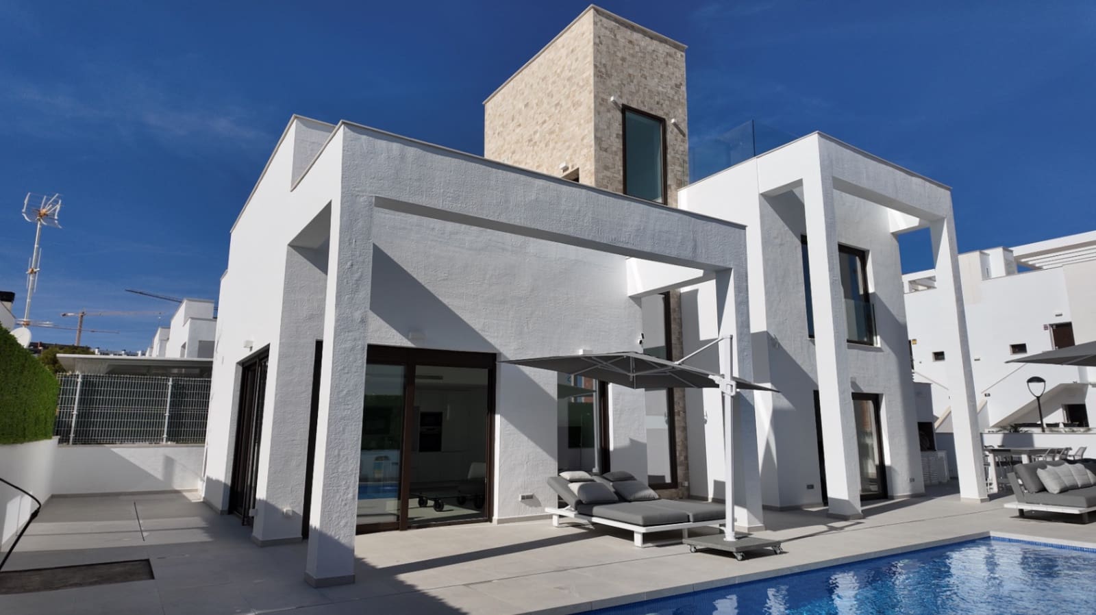 5 chambre Villa/Maison à vendre à Finestrat avec piscine garage - 850 000 € (Ref: 9340153)