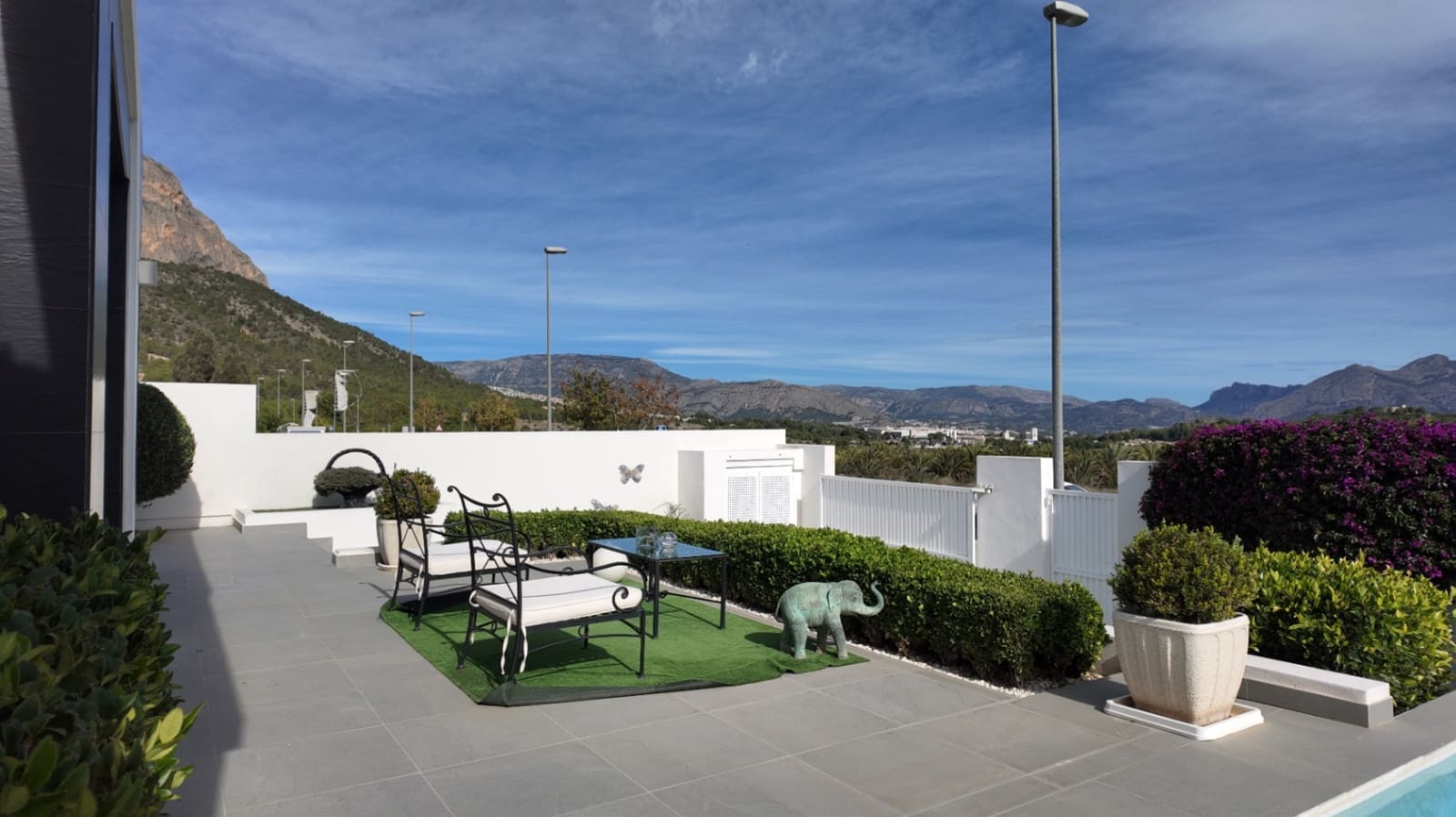 2 slaapkamer Villa te koop in Polop met zwembad garage - € 530.000 (Ref: 9343907)