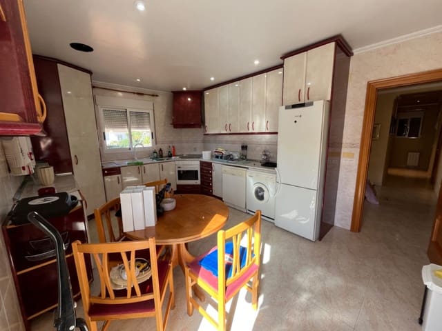 3 bedroom Villa for rent in La Nucia with pool garage - € 1,550 (Ref: 9371131)