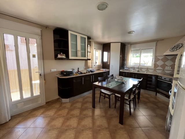 3 bedroom Villa for rent in La Nucia with pool garage - € 1,550 (Ref: 9371132)