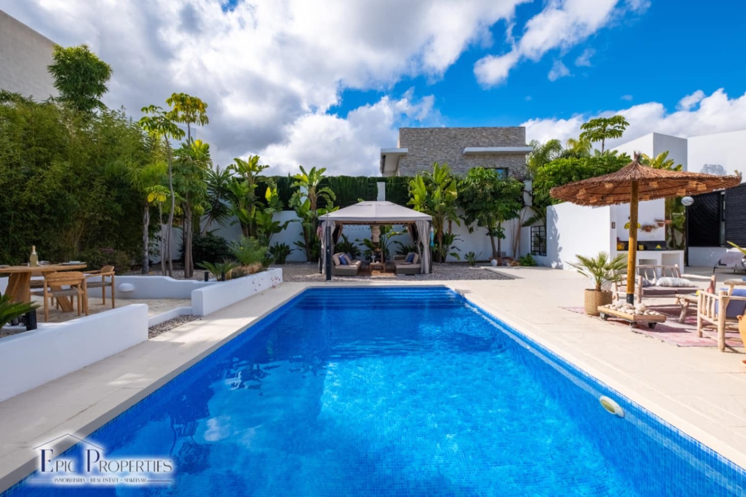 3 soverom Villa til salgs i Polop med svømmebasseng garasje - € 659 000 (Ref: 9389987)