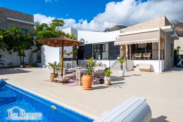 3 soverom Villa til salgs i Polop med svømmebasseng garasje - € 659 000 (Ref: 9389987)