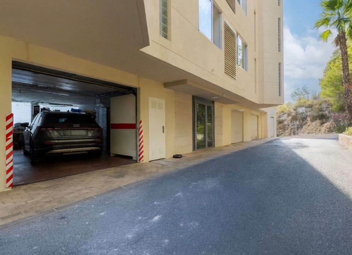 2 bedroom Penthouse for sale in Altea la Vella with pool garage - € 550,000 (Ref: 9404546)