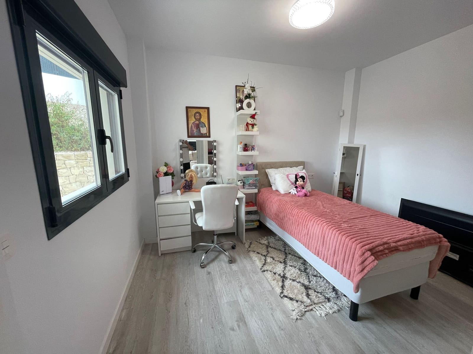 3 soveværelse Villa til leje i Alfaz del Pi / L'Alfas del Pi med swimmingpool garage - € 2.700 (Ref: 9438785)