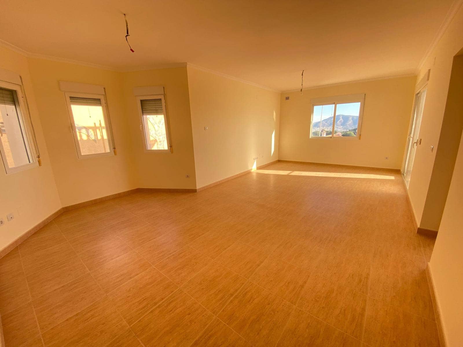 Chalet de 4 habitaciones en Alfaz del Pi / L'Alfàs del Pi en venta con piscina garaje - 745.000 € (Ref: 9446705)