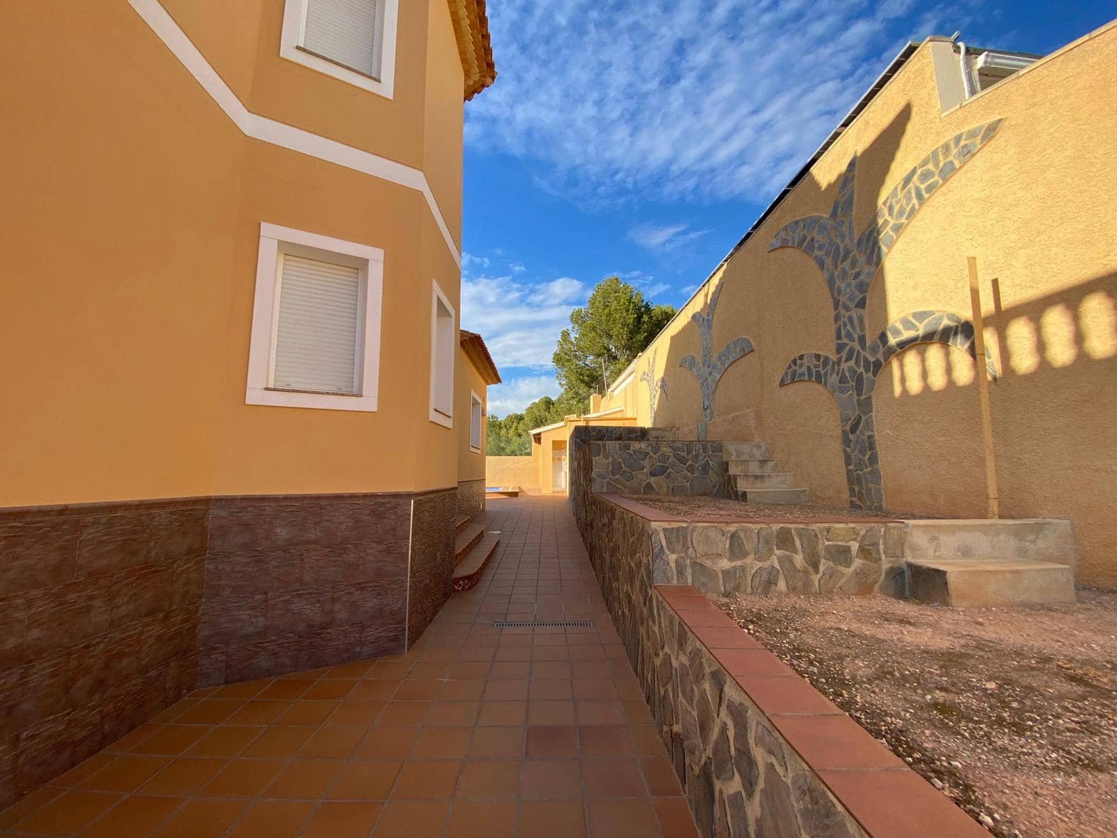 Chalet de 4 habitaciones en Alfaz del Pi / L'Alfàs del Pi en venta con piscina garaje - 745.000 € (Ref: 9446705)