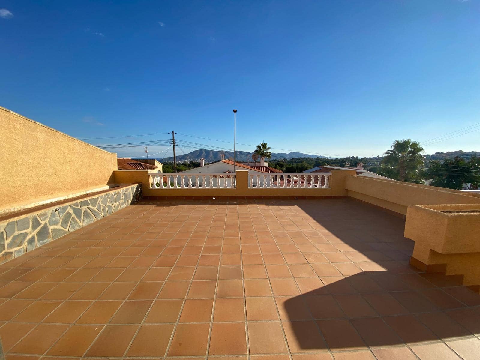 Chalet de 4 habitaciones en Alfaz del Pi / L'Alfàs del Pi en venta con piscina garaje - 745.000 € (Ref: 9446705)