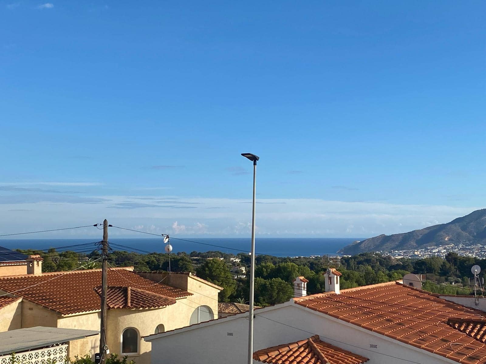 Chalet de 4 habitaciones en Alfaz del Pi / L'Alfàs del Pi en venta con piscina garaje - 745.000 € (Ref: 9446705)