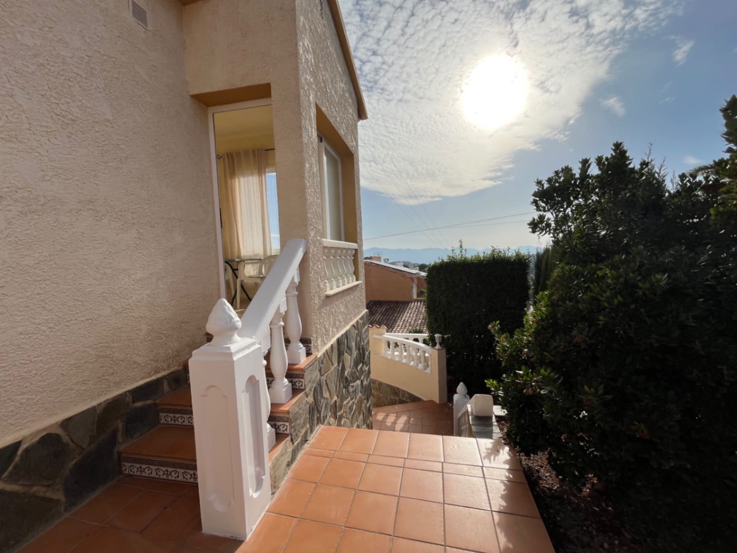 2 soveværelse Villa til leje i Alfaz del Pi / L'Alfas del Pi med swimmingpool garage - € 1.300 (Ref: 9447353)