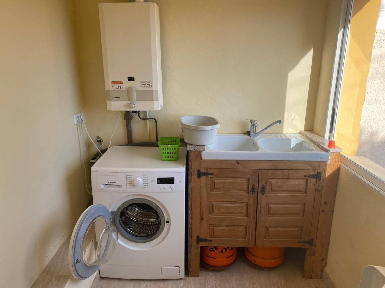 2 soveværelse Villa til leje i Alfaz del Pi / L'Alfas del Pi med swimmingpool garage - € 1.300 (Ref: 9447353)