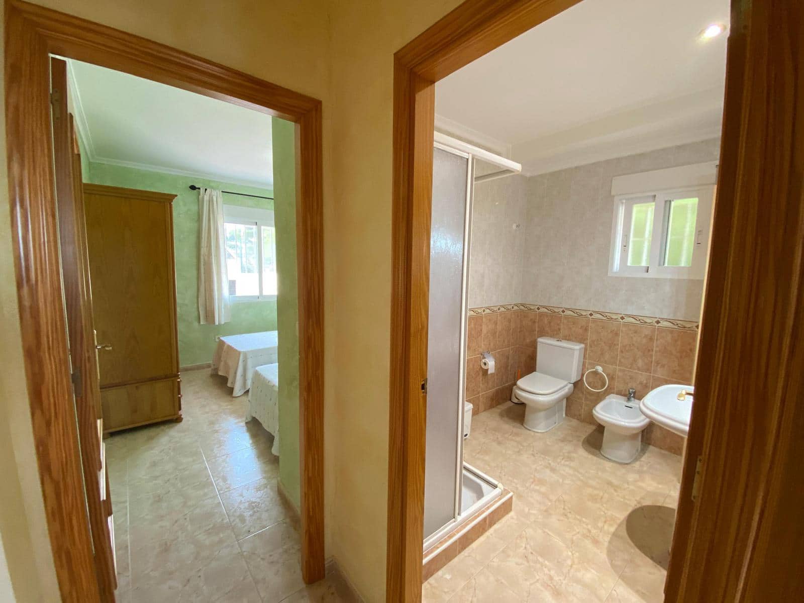 2 soveværelse Villa til leje i Alfaz del Pi / L'Alfas del Pi med swimmingpool garage - € 1.300 (Ref: 9447353)