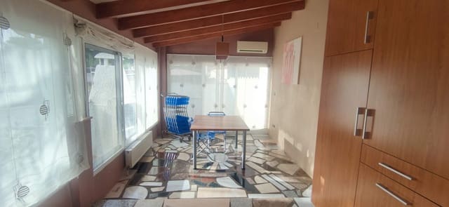 Chalet de 3 habitaciones en La Nucia en alquiler con piscina garaje - 1.750 € (Ref: 9454770)