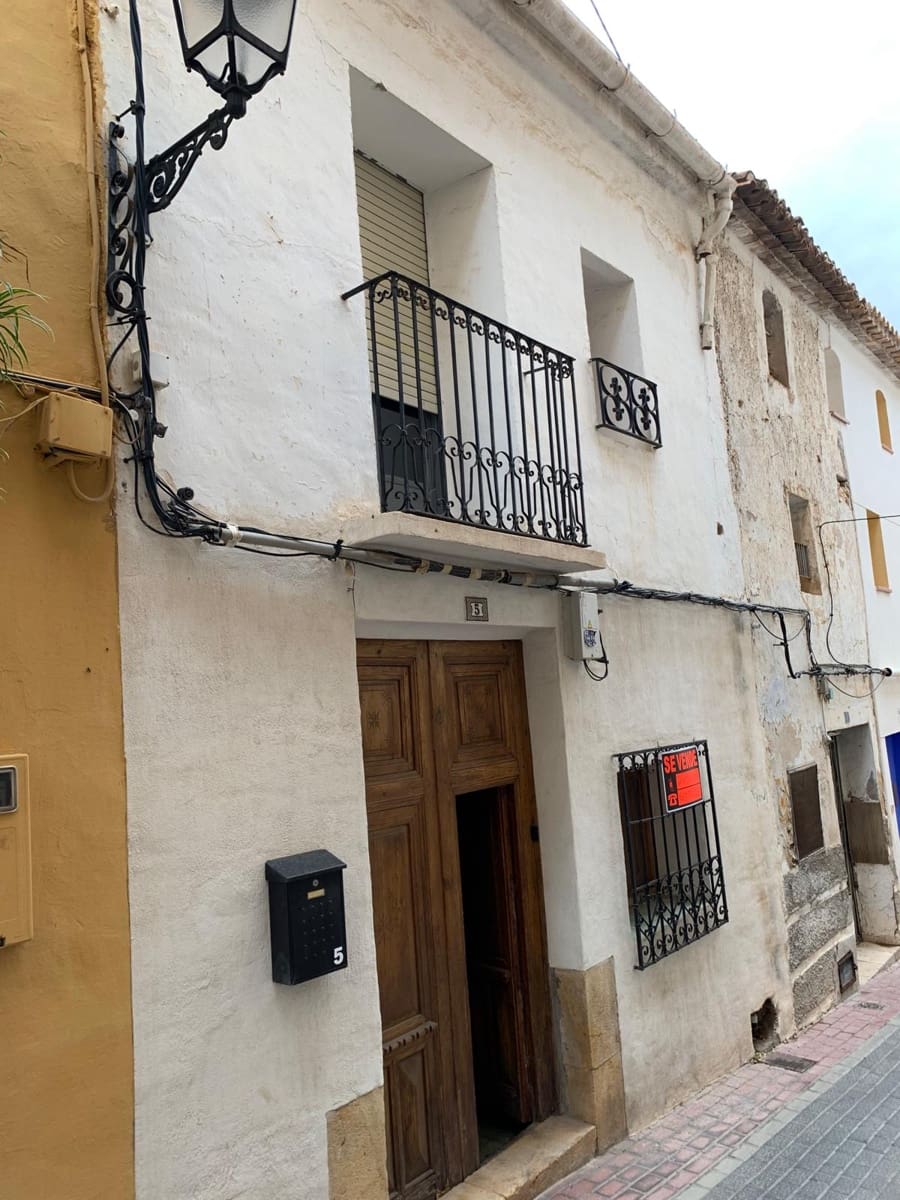 Omakotitalo myytävänä paikassa Polop - 160 000 € (Ref: 9464946)