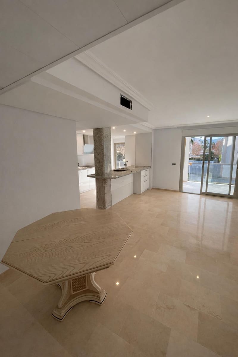 2 slaapkamer Appartement te koop in Alfaz del Pi / L'Alfas del Pi met zwembad garage - € 370.000 (Ref: 9469795)