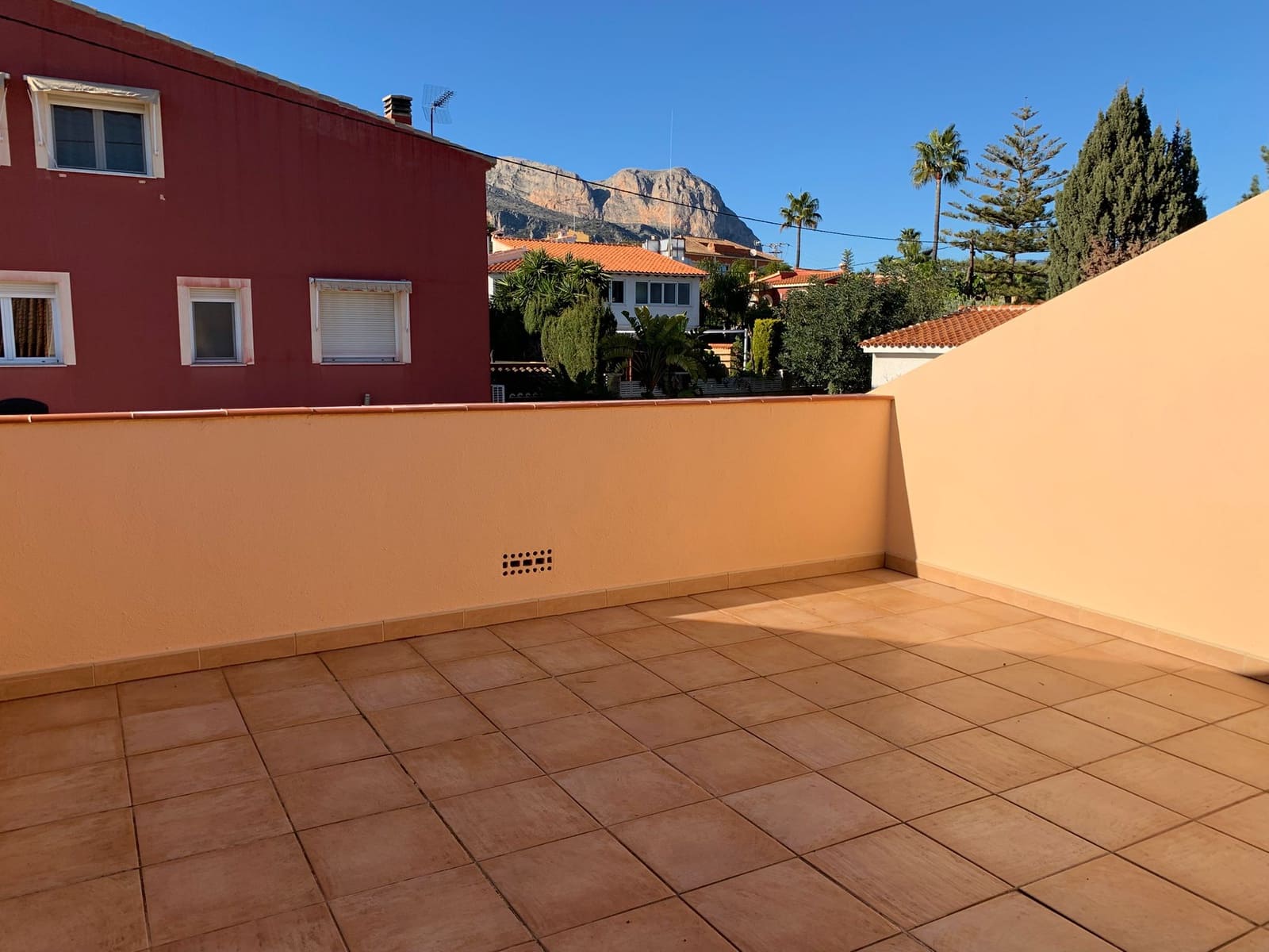 5 slaapkamer Huis te koop in La Nucia met garage - € 429.000 (Ref: 9492723)