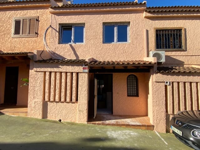 4 makuuhuone Omakotitalo myytävänä paikassa Albir, Alfaz del Pi / L'Alfàs del Pi mukana uima-altaan 
autotalli - 490 000 € (Ref: 9505915)