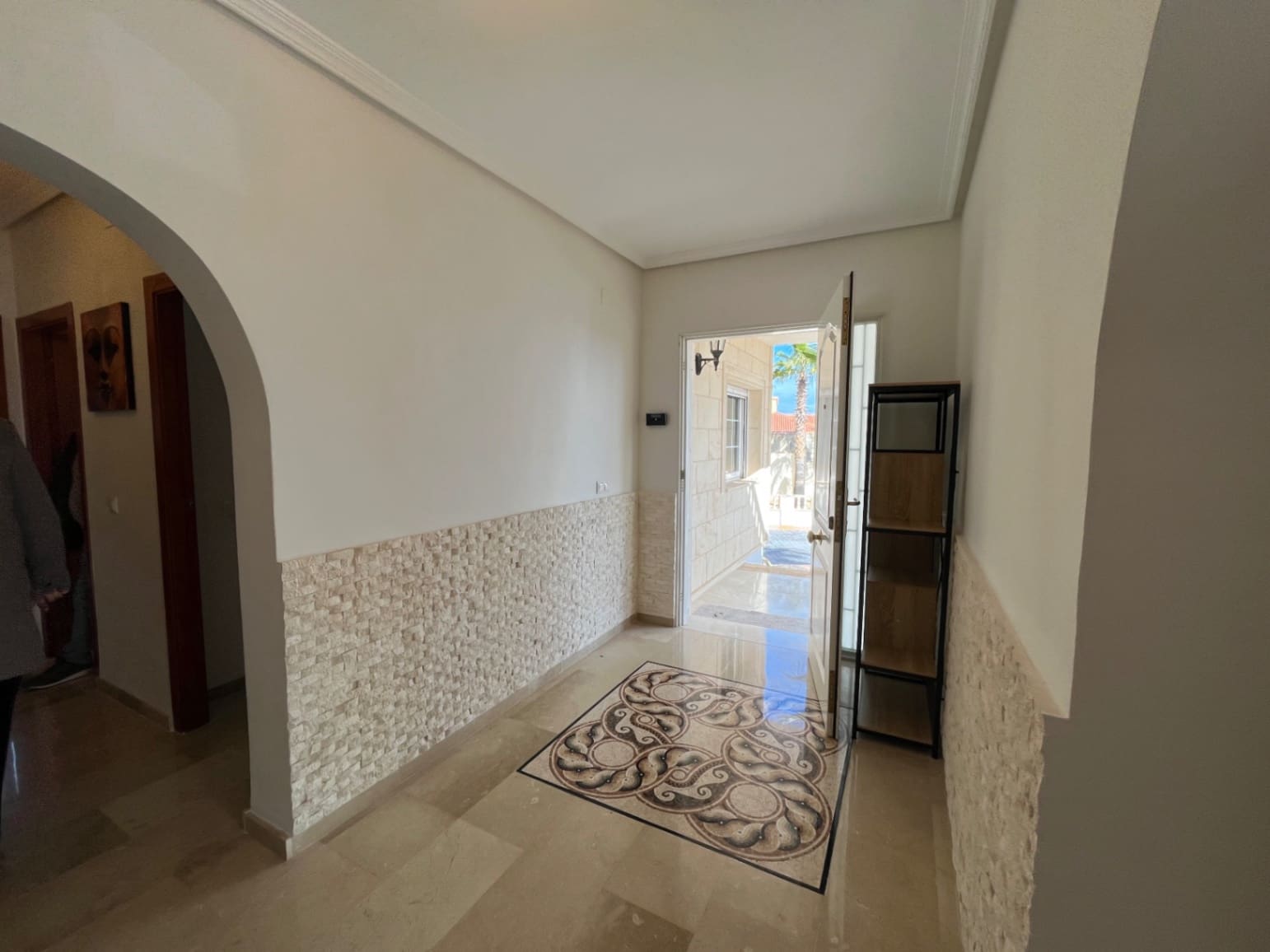 5 soverom Villa til leie i La Nucia med svømmebasseng garasje - € 5 000 (Ref: 9545917)