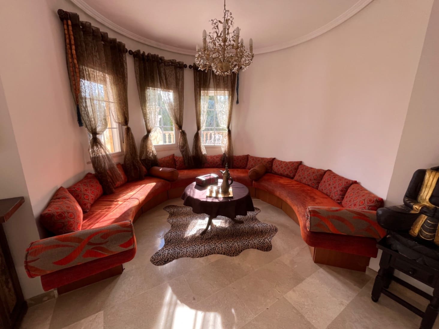 5 soverom Villa til leie i La Nucia med svømmebasseng garasje - € 5 000 (Ref: 9545917)