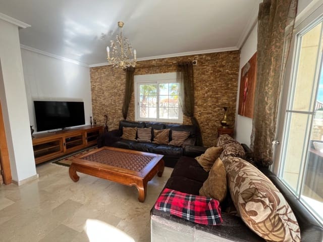 5 soverom Villa til leie i La Nucia med svømmebasseng garasje - € 5 000 (Ref: 9545917)