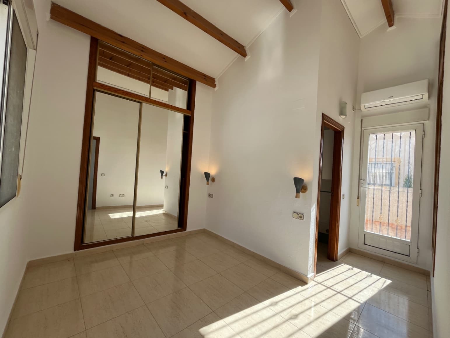 3 camera da letto Villa da affittare in Polop - 1.500 € (Rif: 9548646)