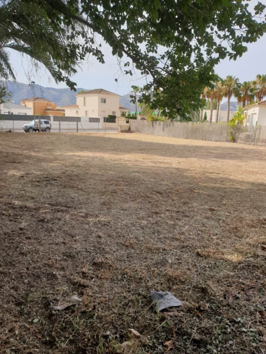 Byggetomt til salgs i Alfaz del Pi / L'Alfas del Pi - € 320 000 (Ref: 9550021)